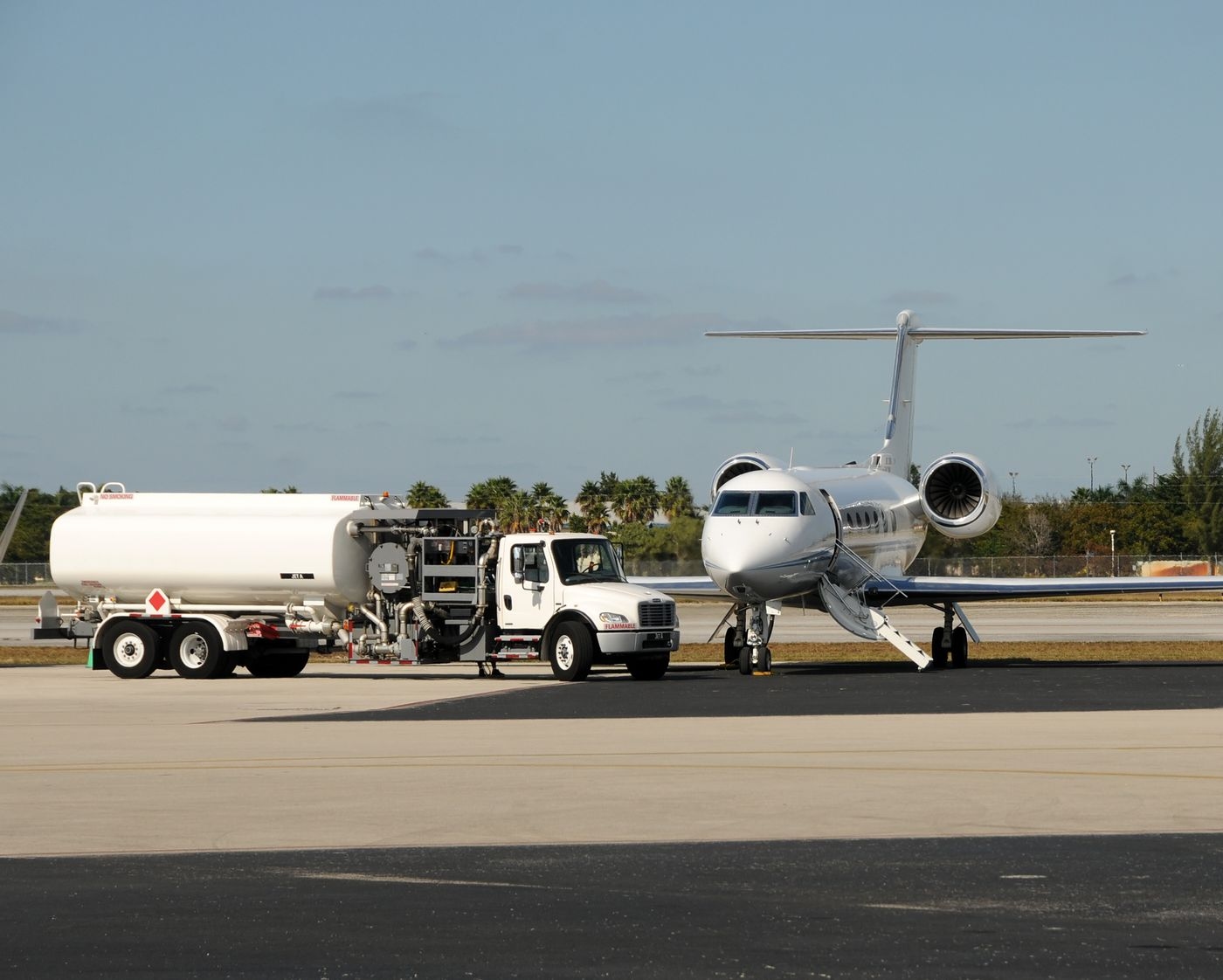 Ground Handling & Aviation Fuel Services HECA| CAI